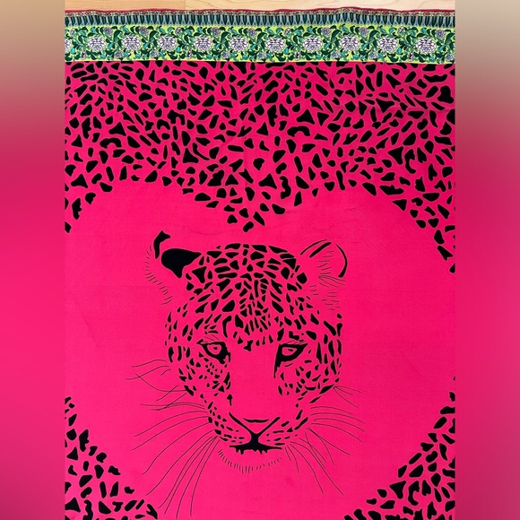 🐆🖤Vintage Silk Snow Leopard in Heart Scarf by Charlotte Sparre | 34” Square - Picture 10 of 17